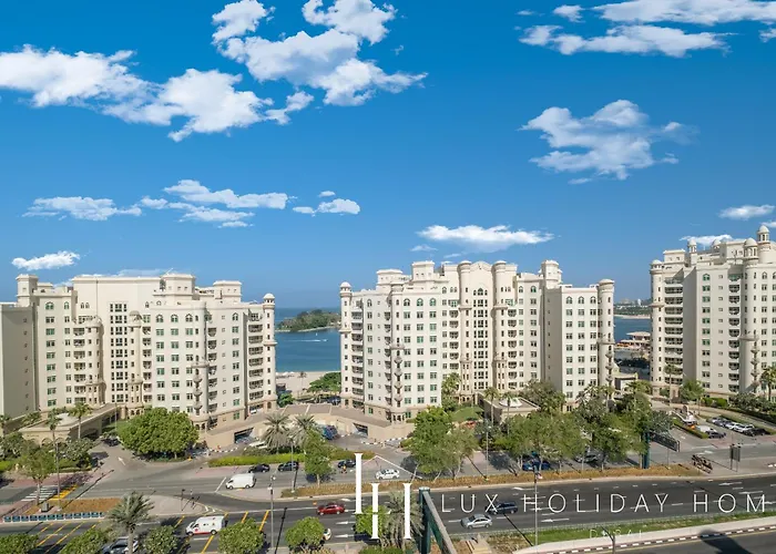 Lux - The Shoreline Penthouse Suite