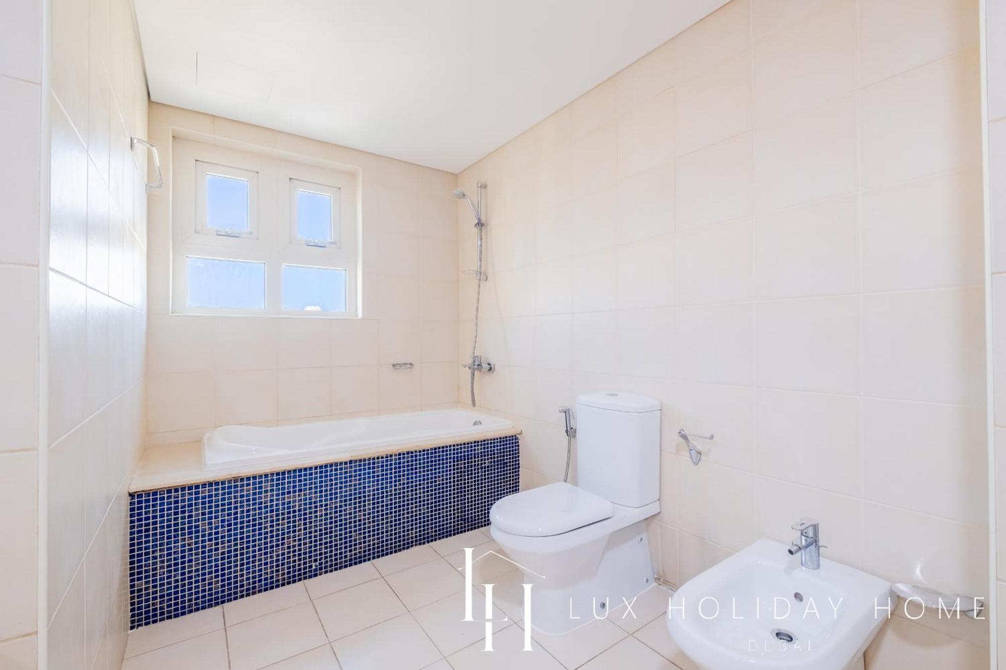 Апартаменти Lux - The Shoreline Penthouse Дубай
